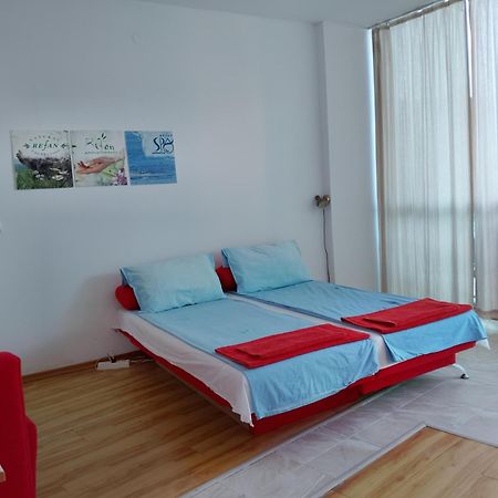 802, Spacy Apm With Sea View. Приморско Екстериор снимка